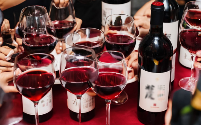 成都紅酒批發(fā)市場地址